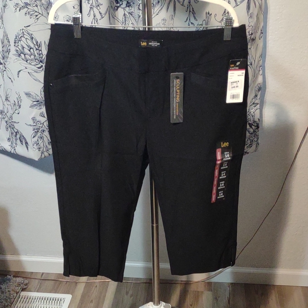 Lee Classic Black Cropped Pants